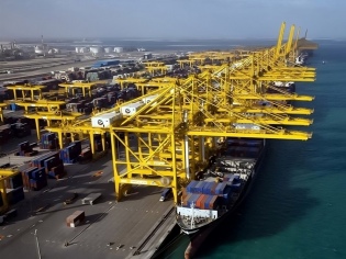 Tarifas spot del transporte marítimo de contenedores mantienen su impulso, pese a contracción de la demanda